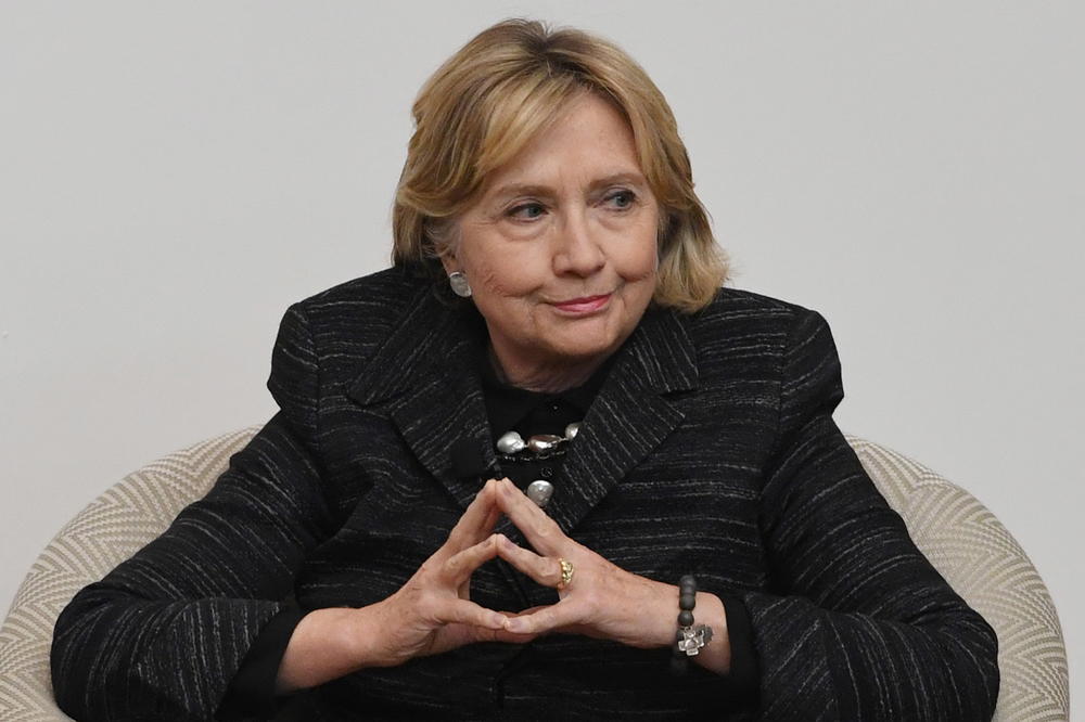 JOŠ JEDNA VELIKA TRAGEDIJA POGODILA HILARI KLINTON: Nije se ni oporavila od SMRTI MAJKE, a sada UMRO ON!