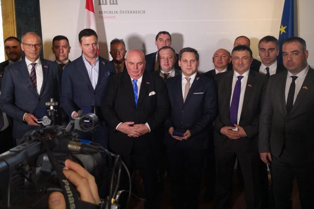 PALMI POČASNA ZLATNA MEDALJA GRADA BEČA: Ovo priznanje se retko dodeljuje