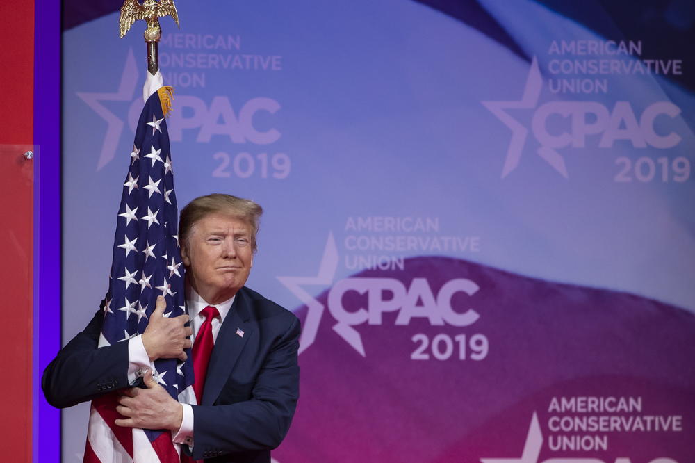 TRAMP OPTUŽIO BAJDENA DA SE DROGIRA: Prema HILARI je bio još NEMILOSRDNIJI, ovo joj niko nije REKAO!