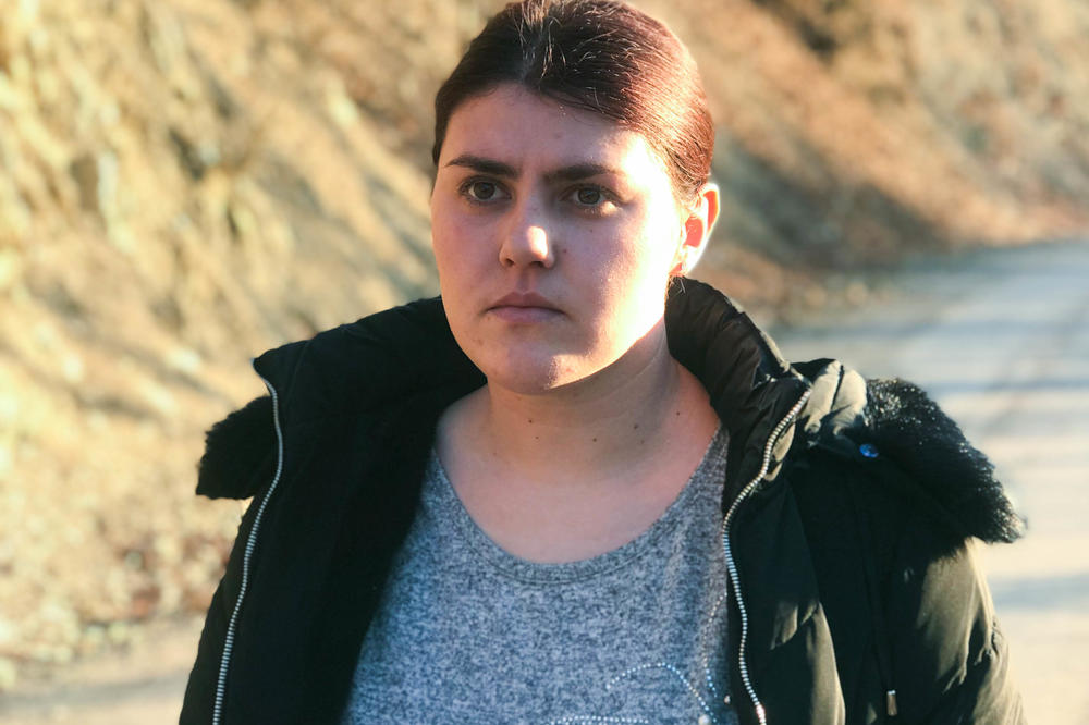 PROBAO JE DA ME OBLJUBI, A SVE JE TO GLEDALA NJEGOVA SESTRA I NIJE REAGOVALA Jutkina žrtva završila na psihijatriji