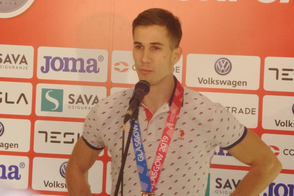 IVANA MI JE REKLA SAMO JEDNU REČ: Jovančević otkrio šta mu je dalo vetar u leđa pred izlazak na zaletište!