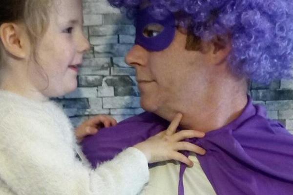 DEVOJČICA JE ODJEDNOM PRESTALA DA HODA I PRIČA: Ono što za nju radi njen otac je... NEVEROVATNO!