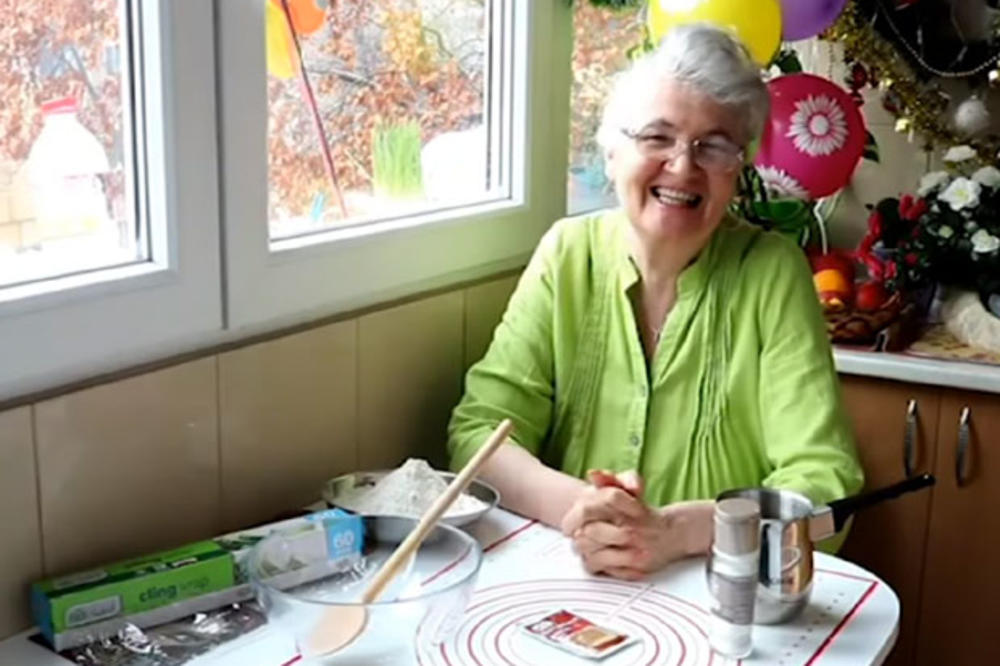 BAKA JELA JE HIT NA JUTJUBU: Ima milione pregleda, a ranije nije znala ni miš da koristi (VIDEO)