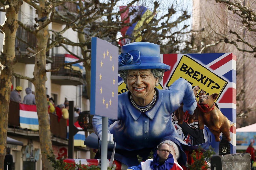 BREGZIT ĆE BITI ODLOŽEN? Sporazum Tereze Mej ugrožen, poslanici joj ne veruju