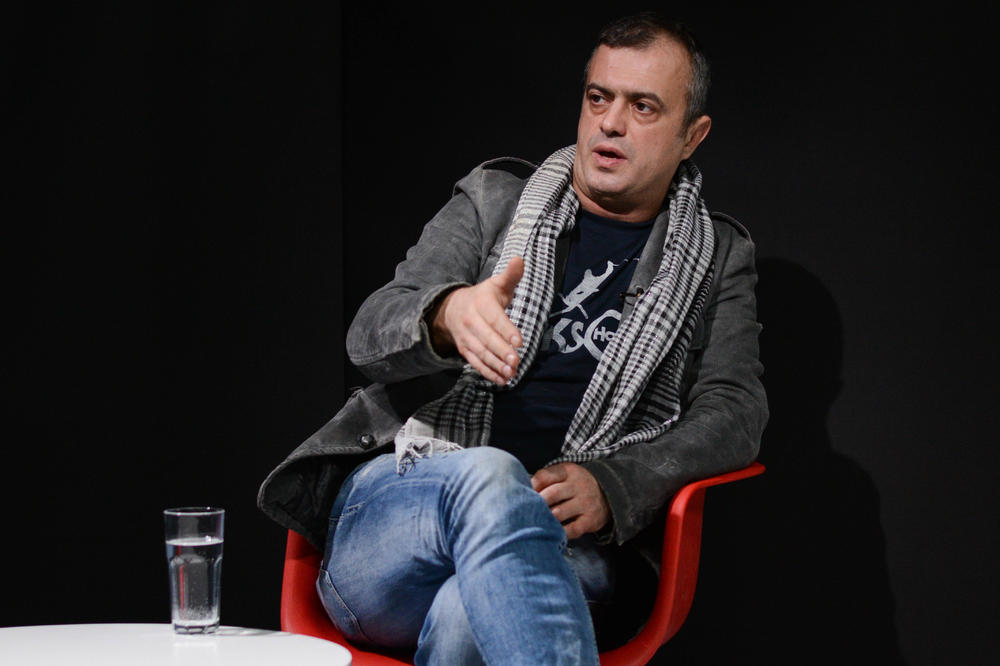 DAJTE PREDLOGE ZAKONA ZA SPORAZUM S NARODOM: Sergej okačio anketu na Tviteru, zatrpali ga pitanjima