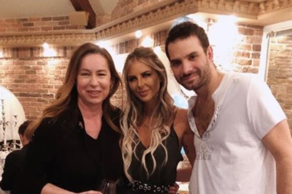 FILIP SLAVIO ROĐENJE PRVENCA DO ZORE: Pojavio se s NATPISOM NA MAJICI koji će vas oduševiti!