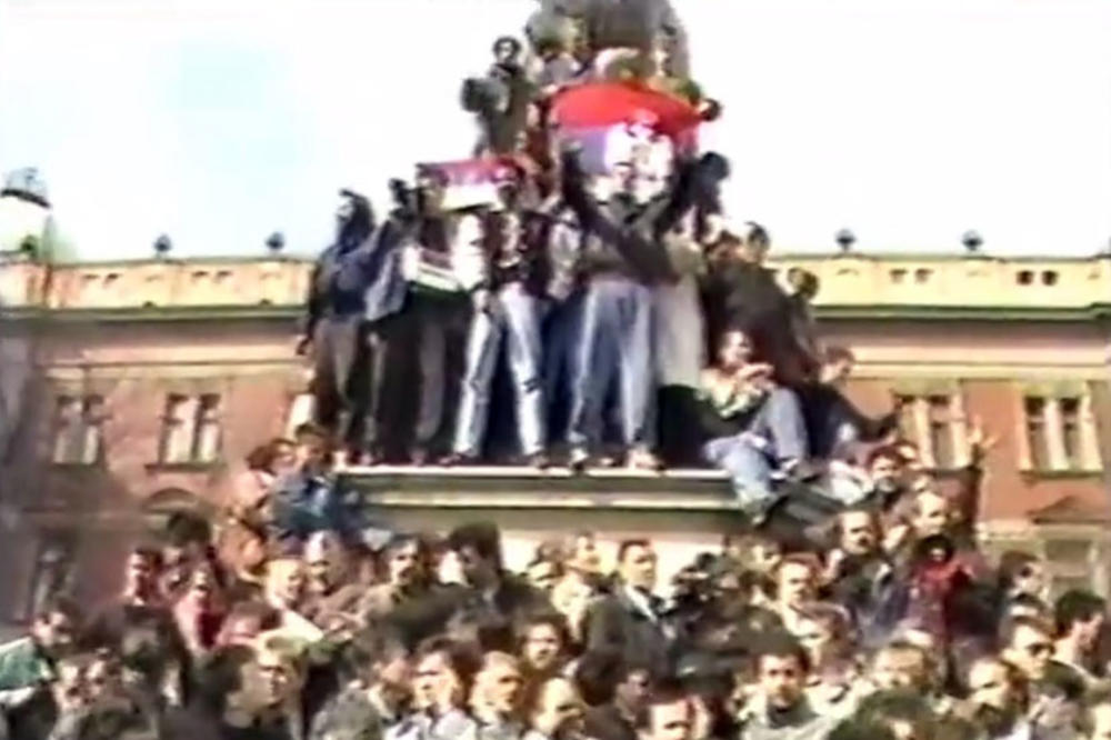 VUK JE VIKAO JURIŠ, MILOŠEVIĆ JE PUSTIO TENKOVE NA ULICU: Sećanje na 9. MART, dan kad je BEOGRAD pisao ISTORIJU