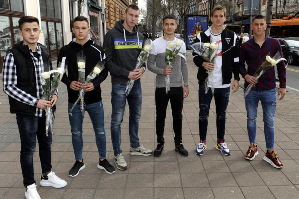 PRELEP GEST MLADIH PRVOTIMACA PARTIZANA: Oduševili su sve dame koje su prošetale gradom!