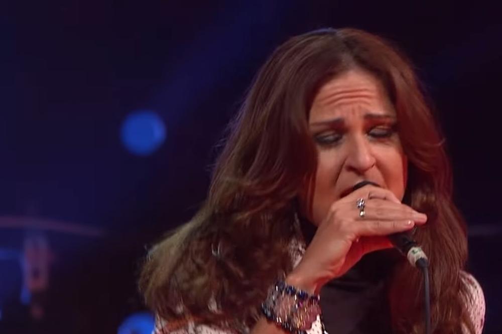 "ČOVEK SE ZALJUBIŠKA DOK SAM BILA TRUDNA" Naša pevačica o DRAMI kroz koju je prošla, bila je RAZBIJENA NA KOMADE