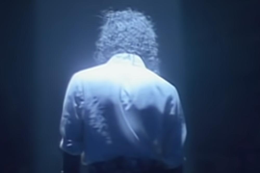 SNIMAK IZ 2003. GODINE OTKRIO MRAČNU TAJNU: Priča se da je ovaj američki pevač bio PEDOFIL?!