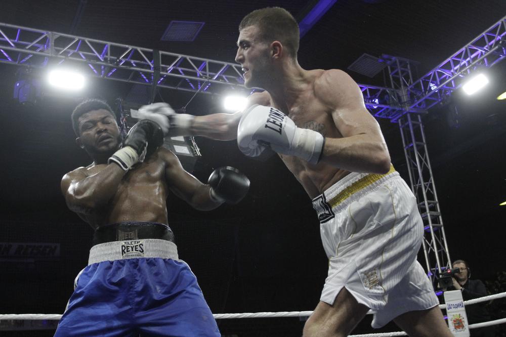 GDE ĆEŠ LOPATOM NA BAGER? Iskusni Francuz udario na Veljka Ražnatovića, ali mu je Srbin pokazao ko je i šta je!