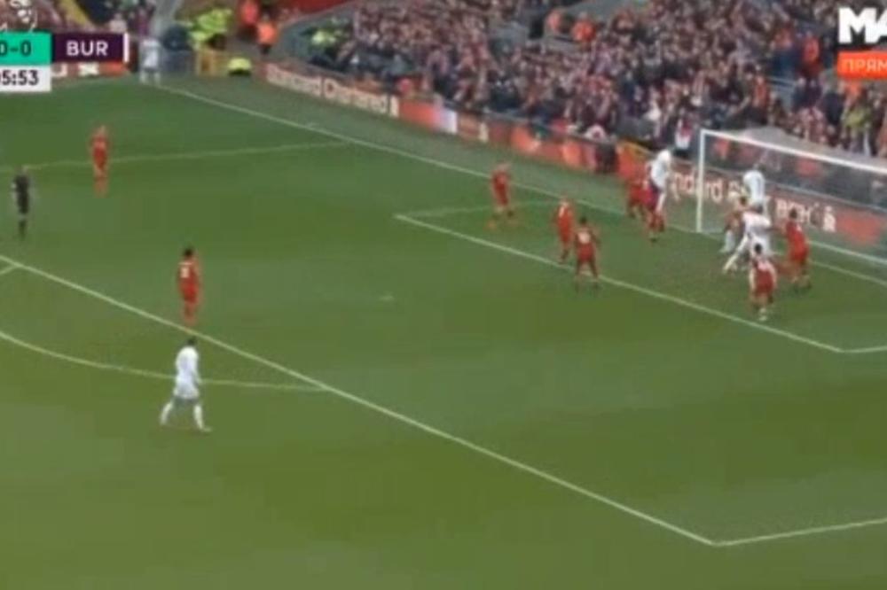 LIVERPUL PRIMIO GOL DIREKTNO IZ KORNERA: Kriminalne engleske sudije ne znaju ništa - nova kardinalna greška!