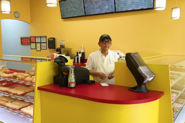 NA TVITERU OBJAVIO TUŽNU FOTOGRAFIJU SVOG OCA: Mladić je imao samo jednu MOLBU, a odaziv ljudi ga je oduševio!