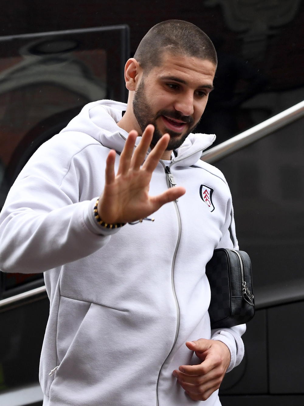 Aleksandru Mitroviću nude 12 miliona platu po sezoni