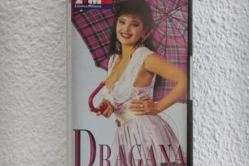 RANAC I KIŠOBRAN GAGE MIRKOVIĆ ZAVRŠILI NA AUKCIJI: Na tviteru zbijaju šalu a pevačica ŠOKIRANA! EVO ŠTA JE REKLA