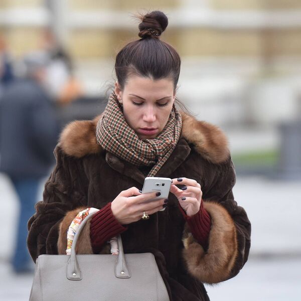 AKO VAM JOŠ NIJE STIGLO OVO NA TELEFON, SAMO SAČEKAJTE: KORISNICI MOBILNIH ZABRINUTI ZBOG PORUKE KOJU SU DOBILI!