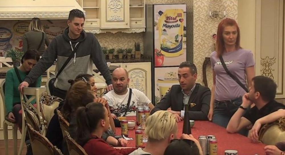 Mili nije birao reči da ocrni Slađu