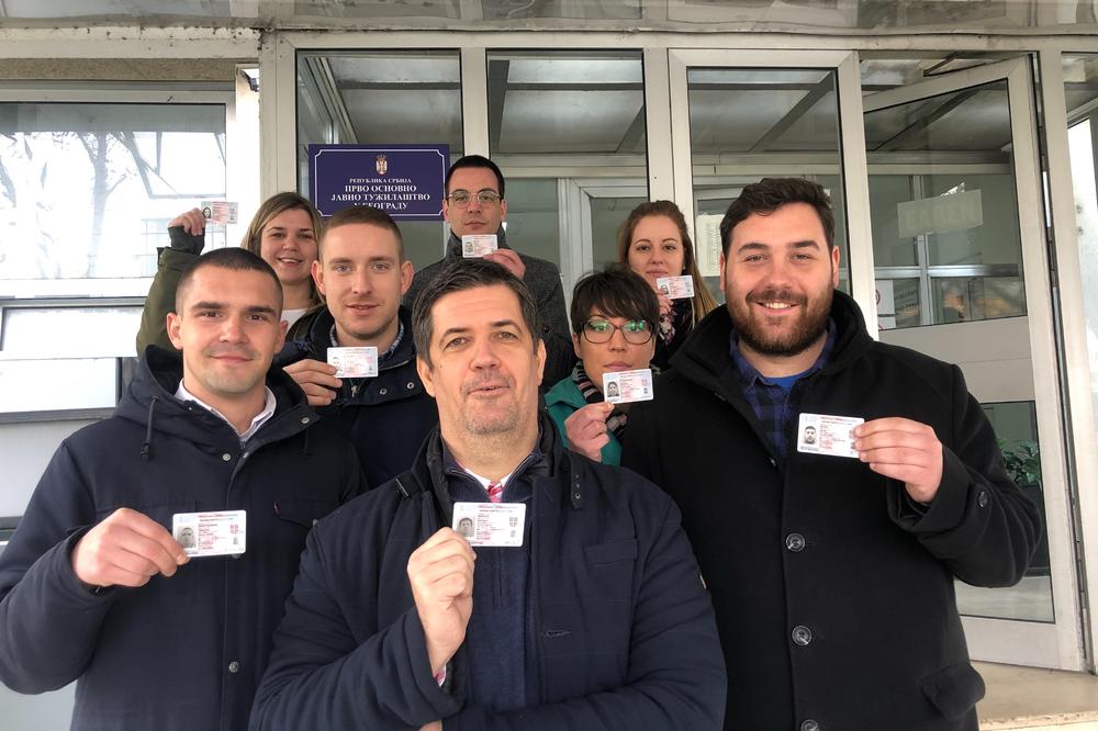 OVI LJUDI SU POSKIDALI TABLE ZA PARKING ZONE U CENTRU BG: Sami se prijavili, jer niko nije hteo da ih sasluša