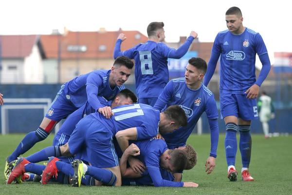 ZVEZDA NIJE MOGLA - DINAMO ELIMINISAO LIVERPUL: Zagrepčani posle drame i penala do četvrfinala Lige šampiona!