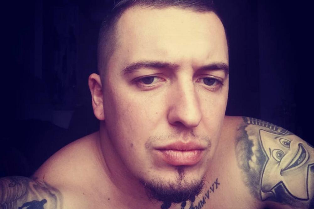 ZMIJE NISU KAO TE ŽENE, ZALEPE SE ZA NEKOG DA POSTANU POZNATE! Amar Gile opleo po STARLETAMA i ljubavnicama!