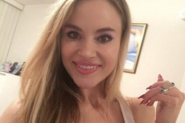 SKINULA SE DA BI MOTIVISALA PORTUGAL PRED SRBIJU: Pokazala je sve atribute, a šta tek radi sa fudbalskom loptom...