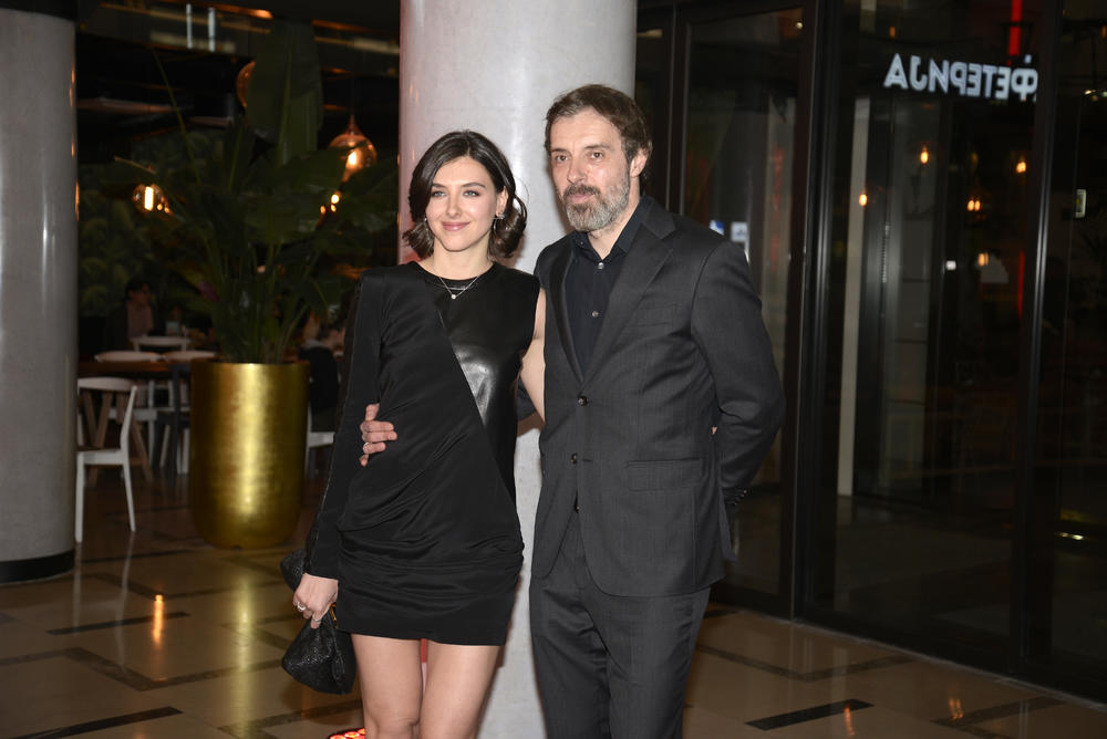 Uliks Fehmiu sa ćerkom Nikom  