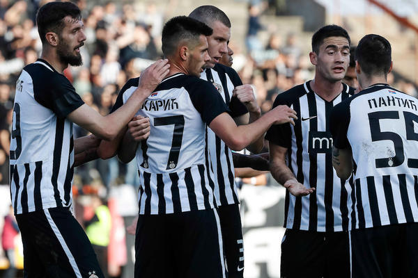 BATINA ŠOK TERAPIJA URODILA PLODOM: Partizan uništio Napredak, crno-beli nastavljaju odbranu trofeja u Kupu!