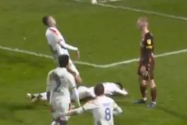 SONI BREDLI KUPER:  Sarkastična reakcija fudbalera Lutona nominovana za Oskara!