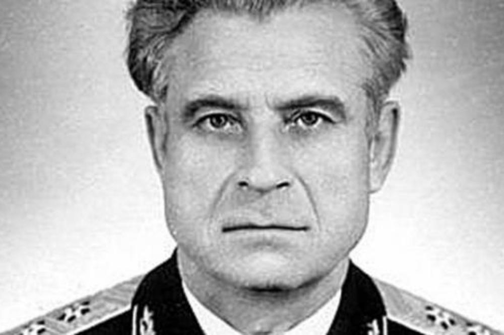 OVAJ ČOVEK JE SPASAO ČOVEČANSTVO: Izveo je neverovatnu stvar, a niko nije ni znao za njega dok nije UMRO!