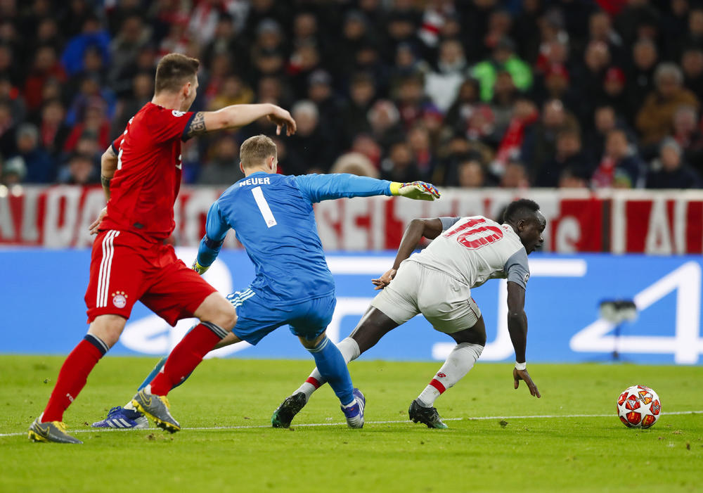 Sadio Mane postiže prvi gol  