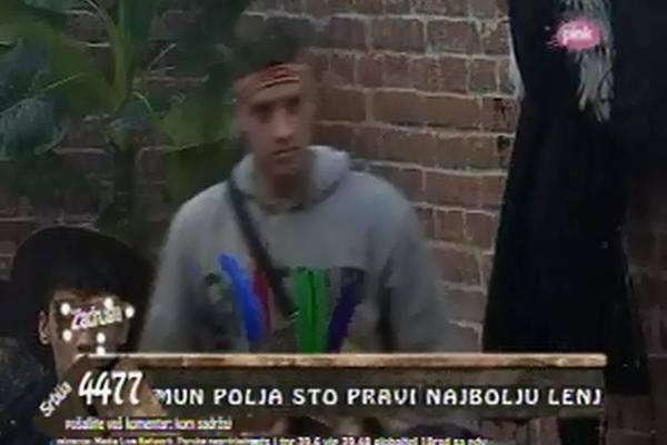 ZNAŠ LI ČIME SE BAVI TVOJA DEVOJKA?! Gledalac žestoko ponizio Davida i Anu!