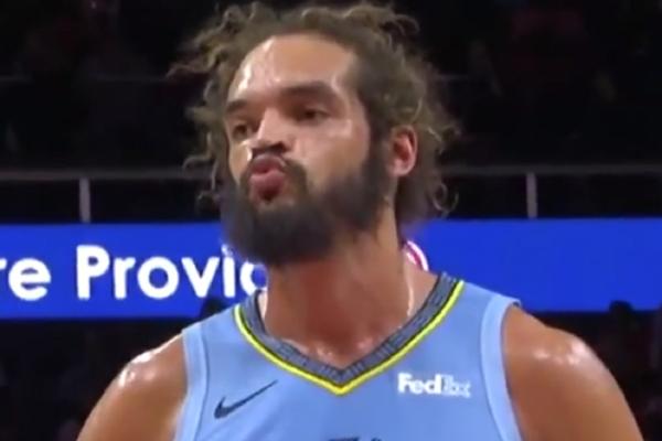 NEVIĐEN BLAM: Žoakimu Noi se svidela devojka iz publike, a onda je napravio potpunog idiota od sebe!