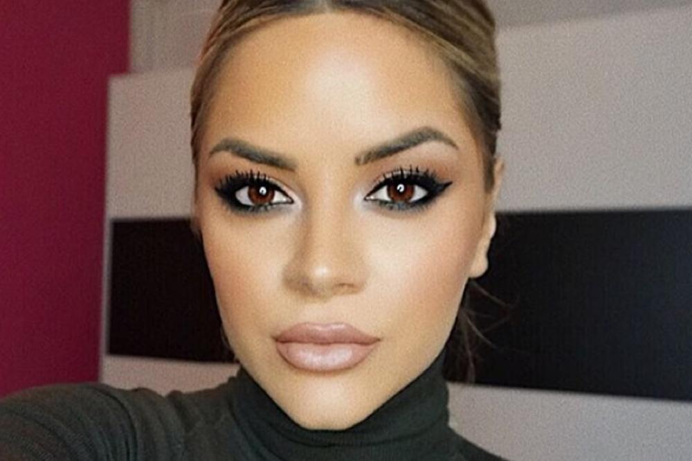 NAVIJAČICA DINAMA OSLIKALA NAGO TELO KLUPSKIM BOJAMA: Bolju motivaciju od ove teško da su mogli da zamisle!