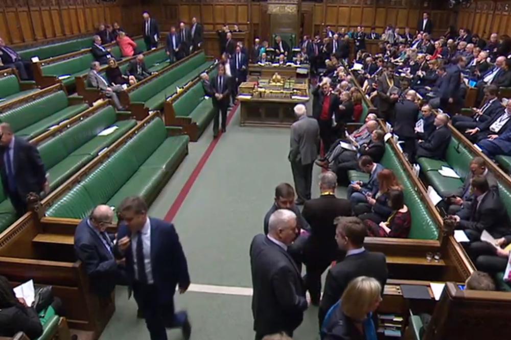 PREGOVORI EU I VELIKE BRITANIJE NASTAVLJENI U BRISELU: Korona neće usporiti razgovore o Bregzitu!