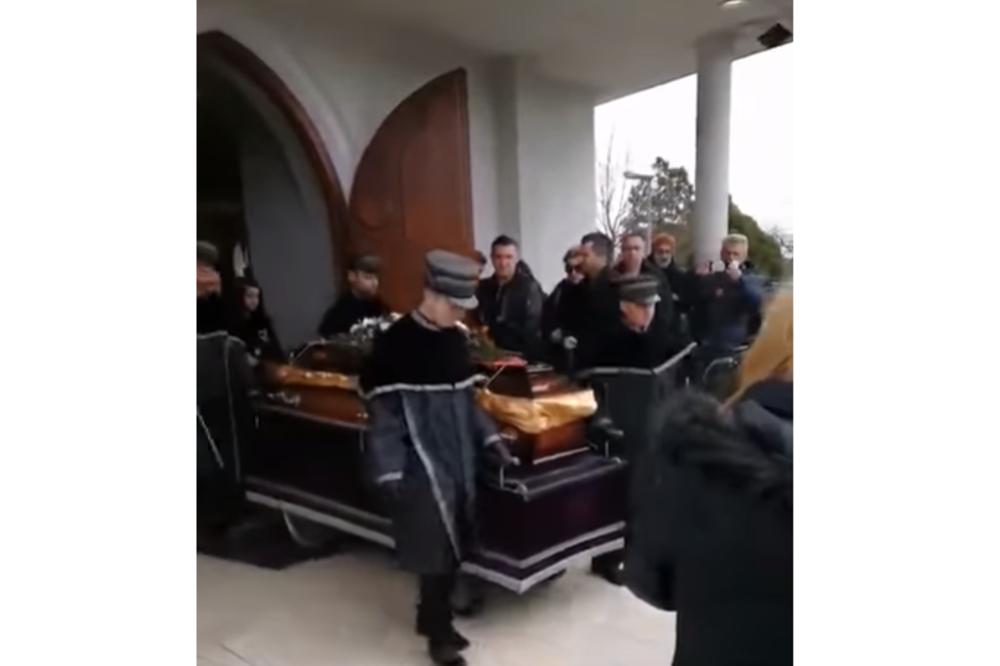 PUNO MI JE TEŽE DANAS, NEGO KAD SAM GA PRVI PUT SAHRANIO! Ubijeni DAVID počivaće u predgrađu Beča, reči oca bole...