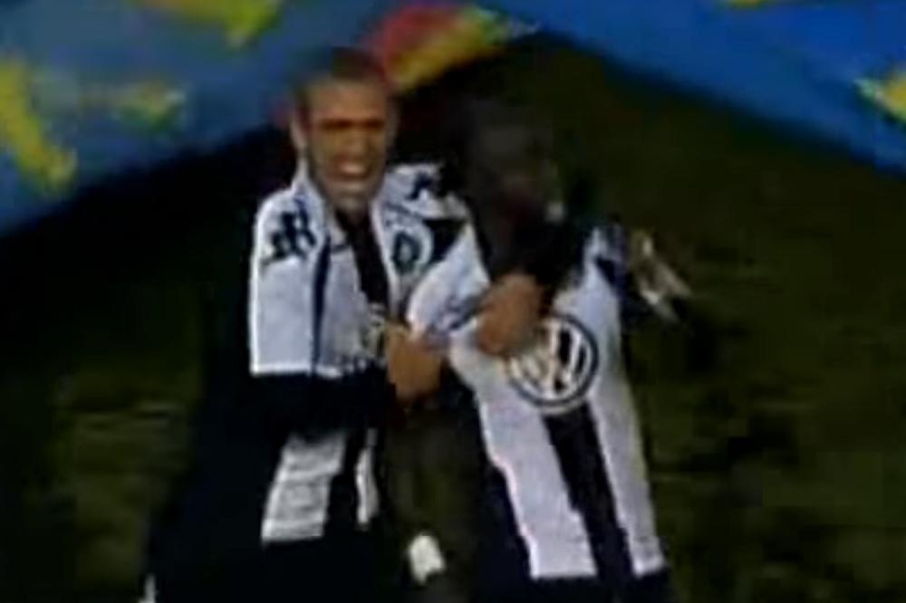 GROBAR NA ENGLESKOM STARTOVAO PARTIZANOVOG STRANCA: Usledio je hit odgovor - ali na čistom srpskom jeziku!