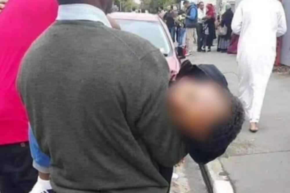 NAJUŽASNIJI PRIZOR KRVAVOG POKOLJA: Sva STRAHOTA masakra u džamiji stala je u JEDNU POTRESNU FOTOGRAFIJU (FOTO)