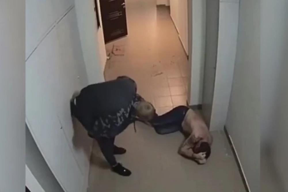 NEDELJAMA JE MALTRETIRAO KOMŠIJE GLASNOM MUZIKOM: Onda je jedan stanar rešio da mu se brutalno osveti (VIDEO)