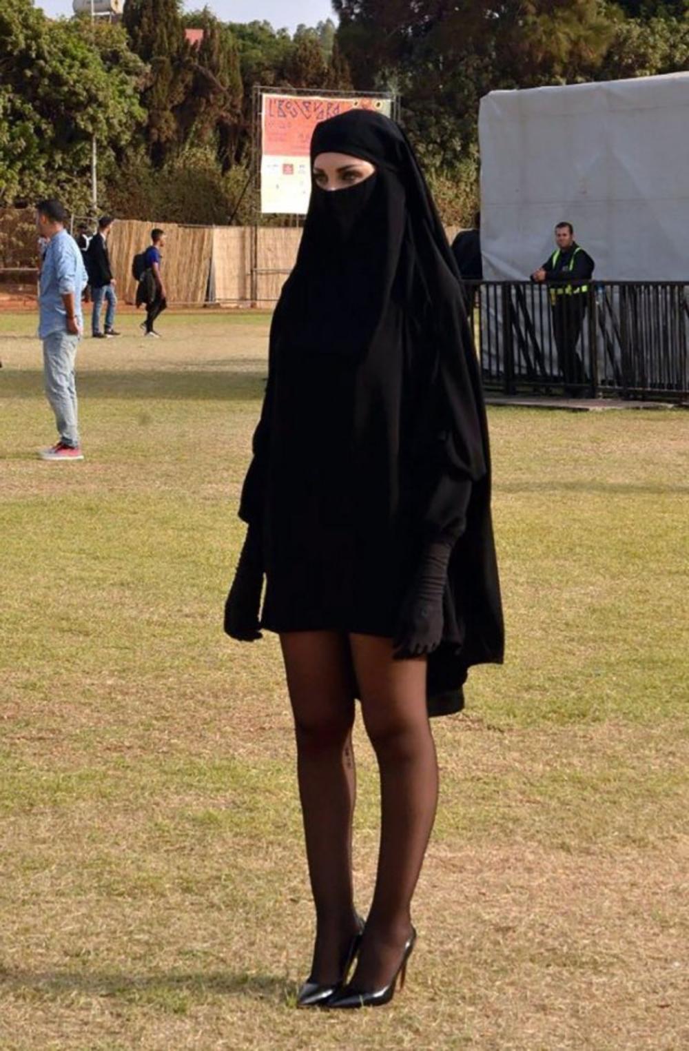 Ova djevojka je privukla pažnju  