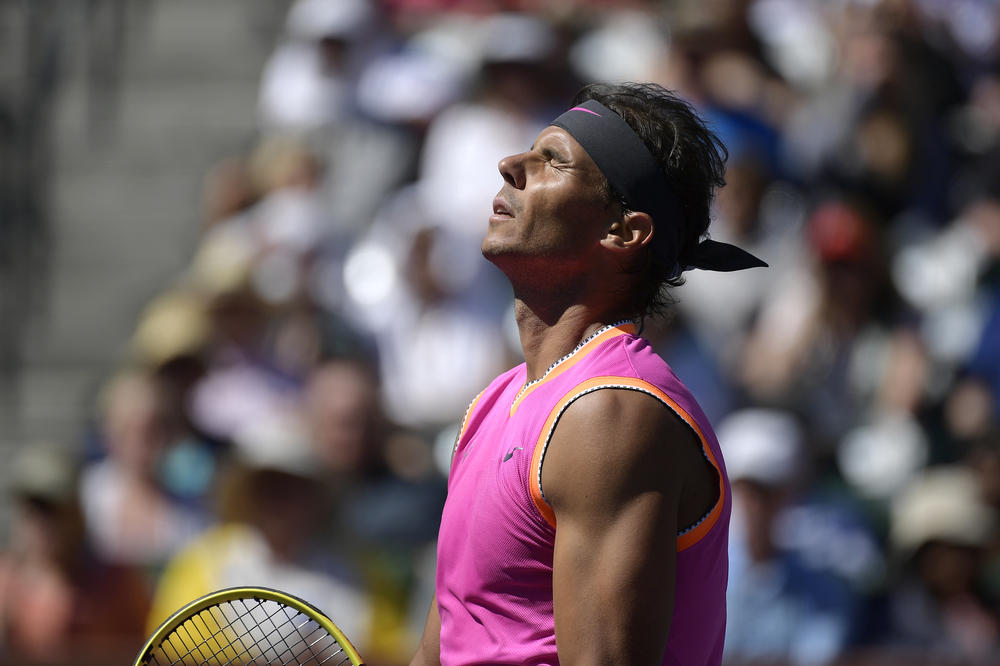BEZ TENISKOG KLASIKA U INDIJAN VELSU: Nadal odustao, Federer u finalu bez da se oznojio!