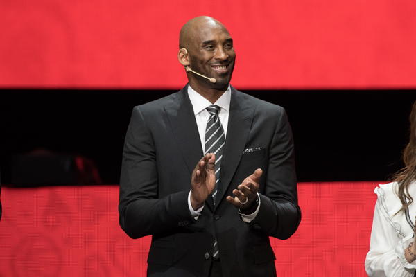 KOBI BRAJANT PONIZIO LEBRONA DŽEJMSA: Nije on za idealan tim, a Crna mamba posebno ceni jednog Evropljanina!