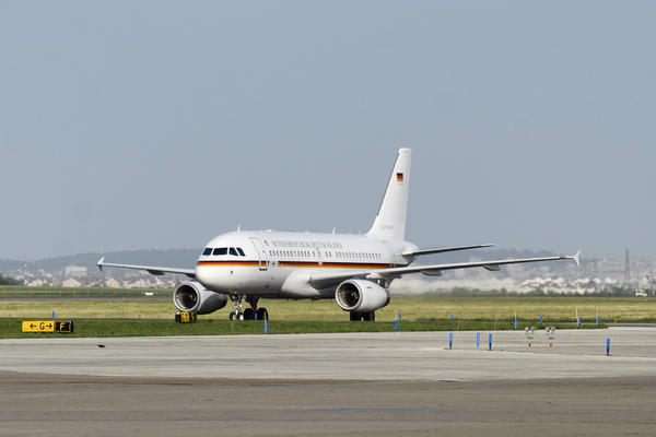 AKO IMATE OVO SLOVO U IMENU ILI PREZIMENU: Mogu da vas VRATE S AERODROMA u jednom slučaju