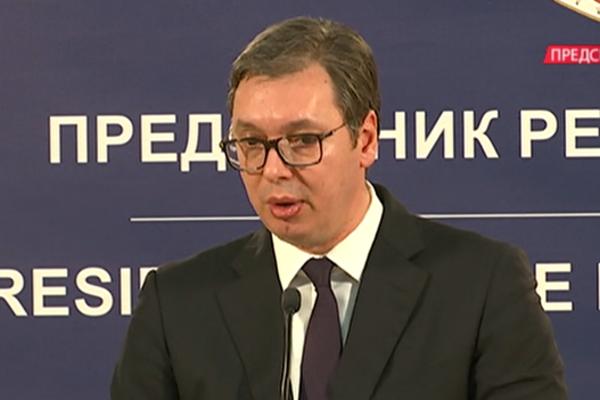 POZIVAM NAŠ NAROD S KOSOVA DA ME NE BRANE! Hvala im, ali nikad fašista i tajkun neće vladati Srbijom!