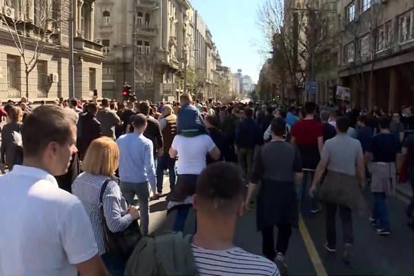 DEMONSTRACIJE U KELNU I PARIZU: Građani se bune PROTIV turske akcije u Siriji!