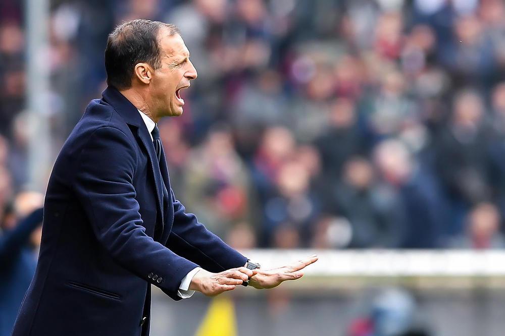 ALEGRI SE VRAĆA NA KLUPU: Italijan menja legendarnog Holanđanina!