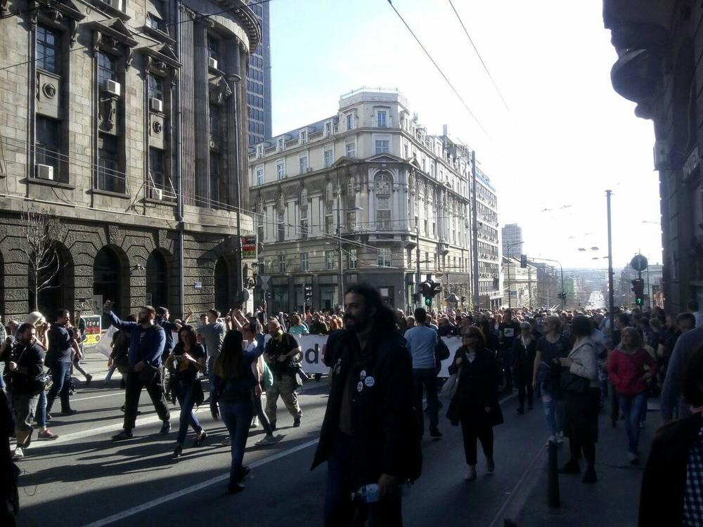 Demonstranti menjaju lokaciju