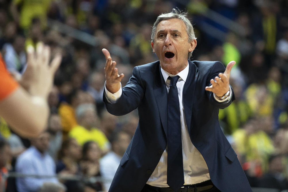 DOBIO PRIZNANJE, PA USLEDILE UVREDE: Pešić na udaru navijača zbog velikog uspeha! 