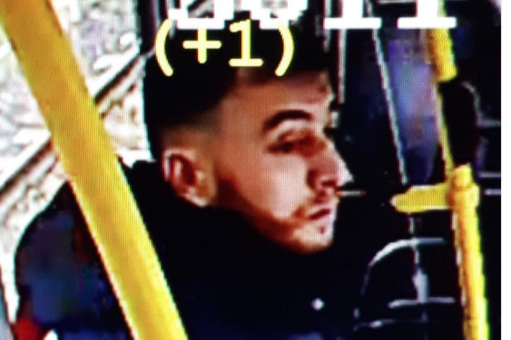 ON JE PUCAO NA LJUDE U TRAMVAJU! Turčin Gokman (37) je sada najtraženiji čovek u Evropi