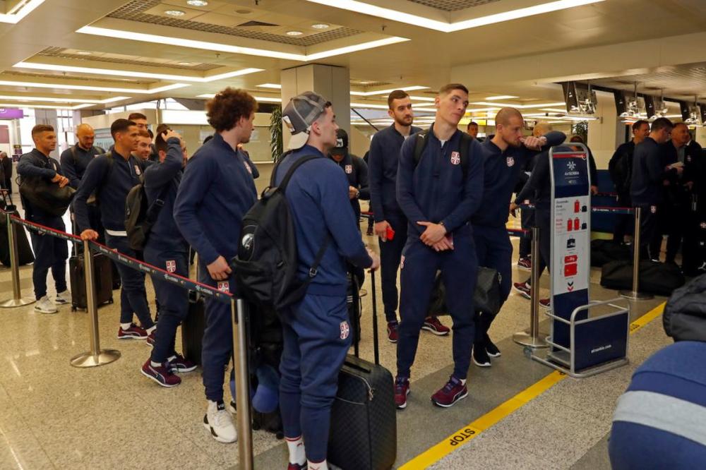 NEVEROVATAN KIKS NEMACA, I TO NE SAMO JEDAN: Pogledajte koga očekuju u startnoj postavi Srbije protiv Pancera!