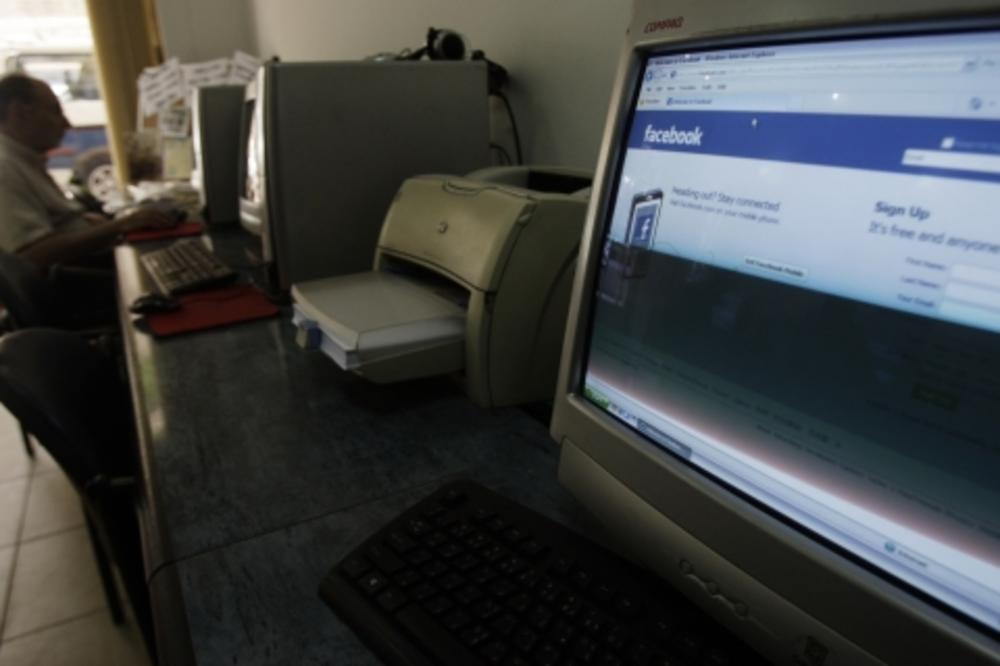 BLOKIRAJU NALOGE SA PREVIŠE PRATILACA I GASE SAJTOVE: da li je ovo NAJJAČA CENZURA na SVETU?